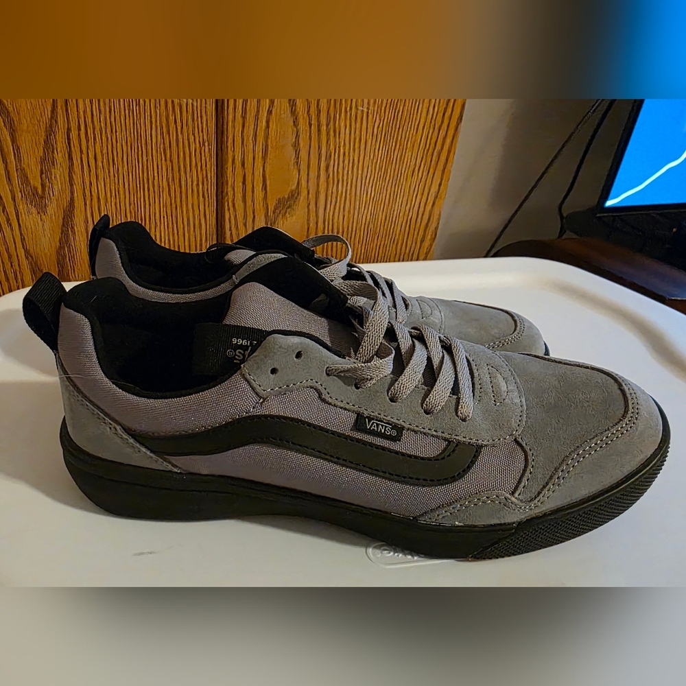 Vans Men's Gray Sneakers